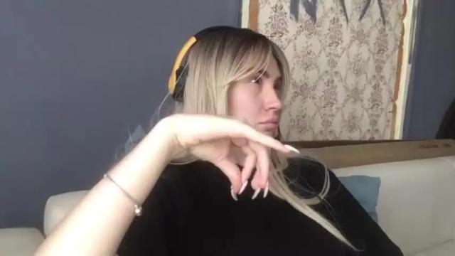 Image 8 of fourtunet Stream on Chaturbate on 19 months ago