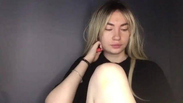 Image 2 of fourtunet Stream on Chaturbate on 19 months ago