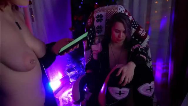 Image 8 of fox_and_dog Stream on Chaturbate on 21 days ago