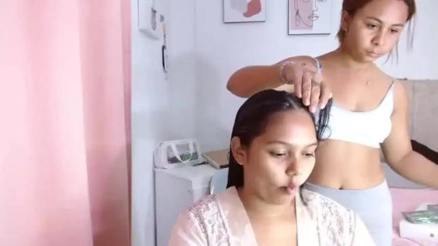 Image 10 of fox_chiara Stream on Chaturbate on 15 months ago
