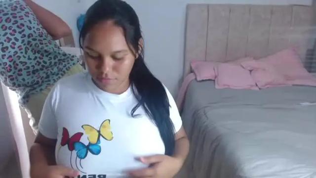 Thumbnail 2, fox_chiara's Stream at Chaturbate, 15 months ago