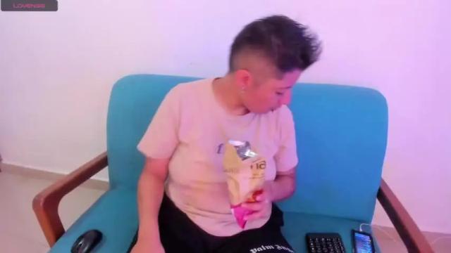 Thumbnail 1, foxcondefensis's Stream at Chaturbate, 19 months ago