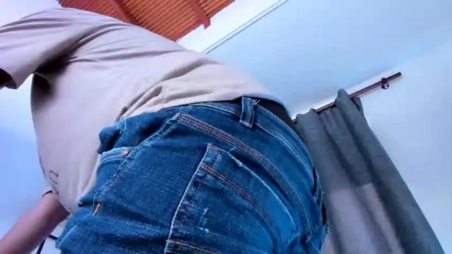 Image 4 of foxcondefensis Stream on Chaturbate on 16 months ago