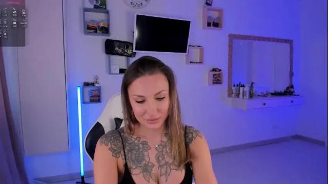 Image 2 of foxe_sailey Stream on Chaturbate on 29 days ago