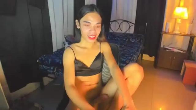 Image 4 of foxie_xx Stream on Chaturbate on 15 months ago