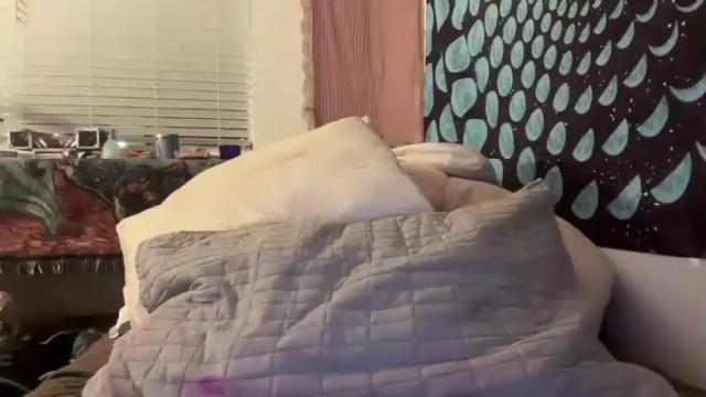 Image 12 of foxiecat777 Stream on Chaturbate on 23 months ago