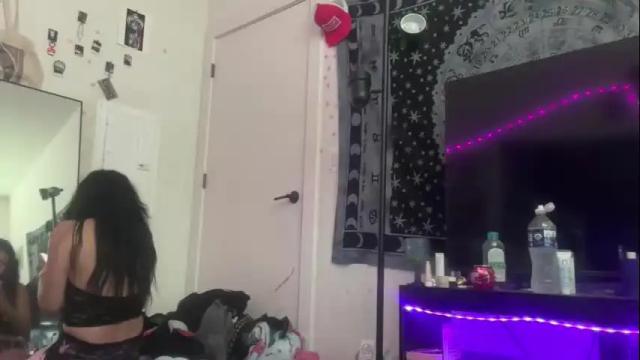 Image 8 of foxiecat777 Stream on Chaturbate on 3 months ago