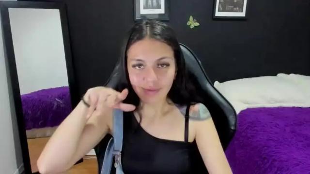 Image 4 of foxlola Stream on Chaturbate on 14 months ago