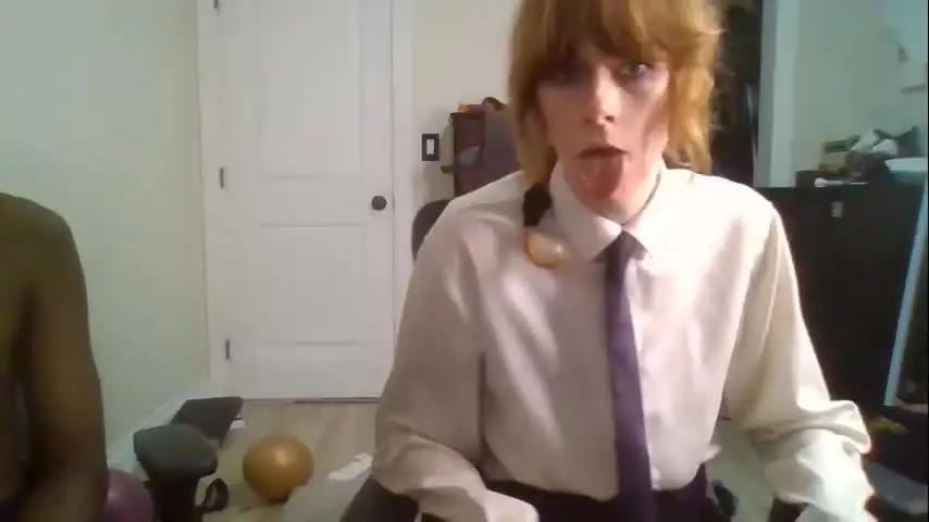 foxxyred_x3 Chaturbate