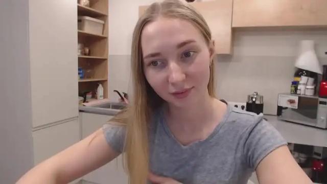 Image 7 of foxy0990 Stream on Chaturbate on 15 months ago