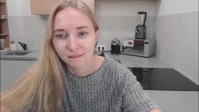 Image 12 of foxy0990 Stream on Chaturbate on 5 months ago