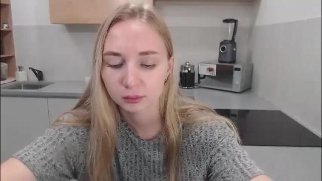 Image 8 of foxy0990 Stream on Chaturbate on 5 months ago