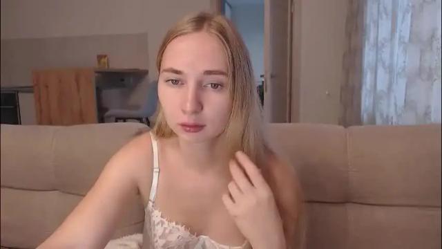 Image 4 of foxy0990 Stream on Chaturbate on 4 months ago