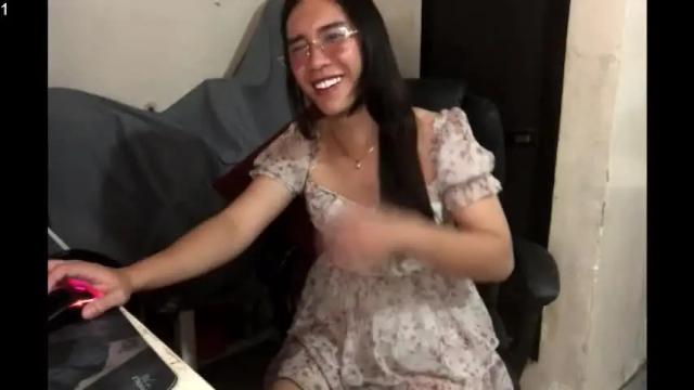 Image 11 of foxy_angel69 Stream on Chaturbate on 17 months ago