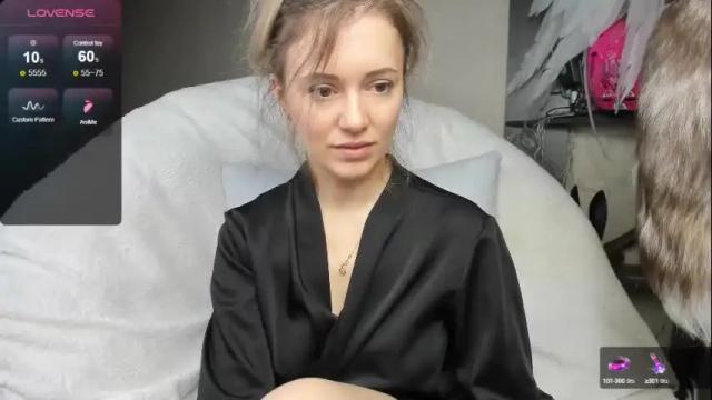 Thumbnail 1, foxy_blond's Stream at Chaturbate, 1 month ago