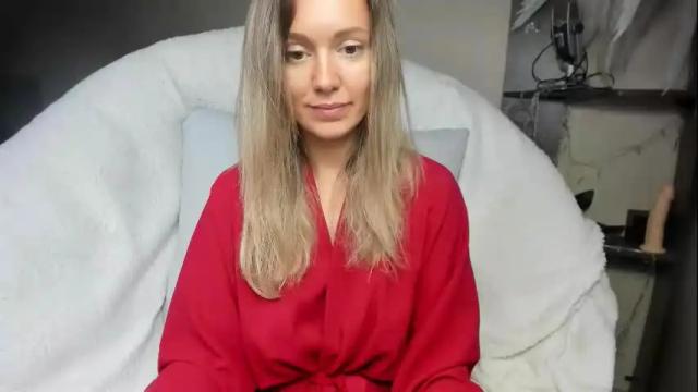 Image 11 of foxy_blond Stream on Chaturbate on 11 days ago