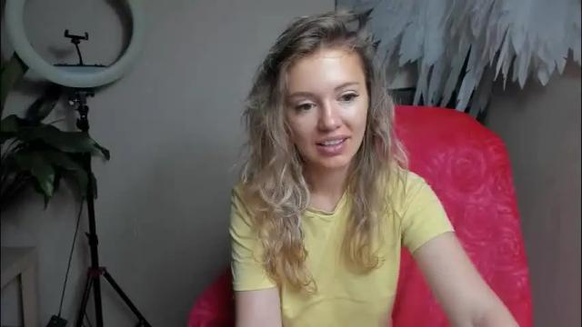Image 6 of foxy_blond Stream on Chaturbate on 1 month ago