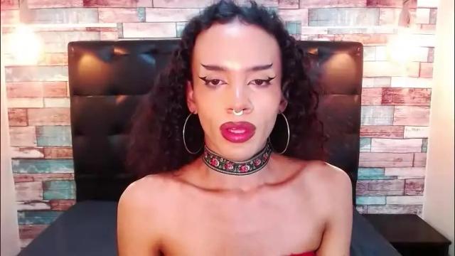 Image 3 of foxy_ella Stream on Chaturbate on 1 month ago