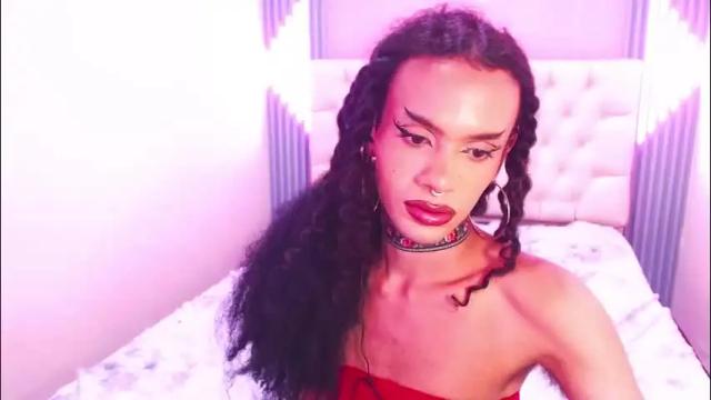 Image 2 of foxy_ella Stream on Chaturbate on 23 days ago