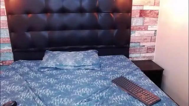 Image 10 of foxy_ella Stream on Chaturbate on 14 hours ago