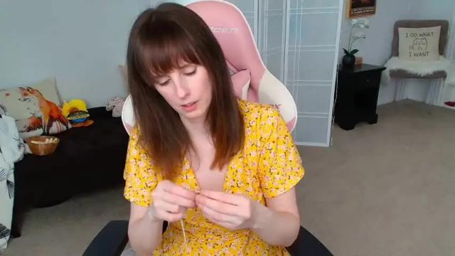 Image 10 of foxy_gamer Stream on Chaturbate on 3 days ago