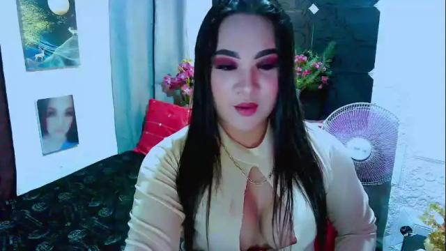 Image 3 of foxy_maria14 Stream on Chaturbate on 19 months ago