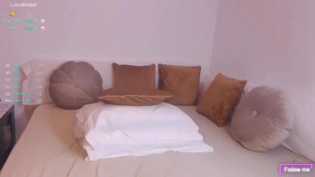 Thumbnail 1, foxyadele's Stream at Chaturbate, 13 months ago