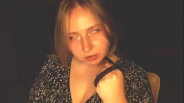 Image 10 of foxyburrow Stream on Chaturbate on 20 months ago