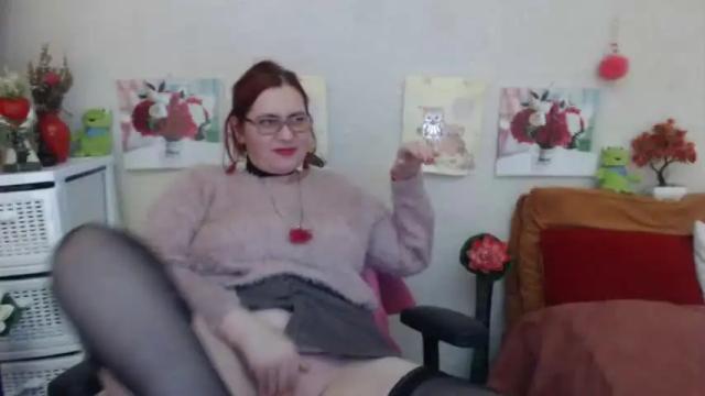 Image 3 of foxydesiree Stream on Chaturbate on 6 months ago