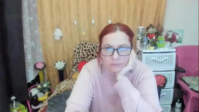 Image 1 of foxydesiree Stream on Chaturbate on 6 months ago