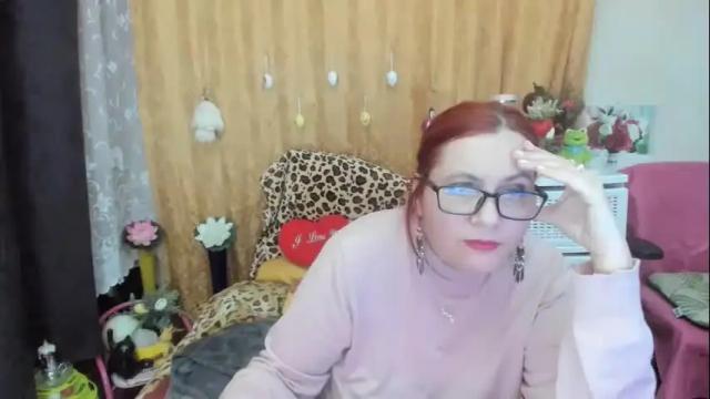 Image 4 of foxydesiree Stream on Chaturbate on 14 months ago