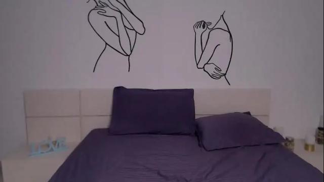 Image 6 of foxydevilish Stream on Chaturbate on 6 days ago