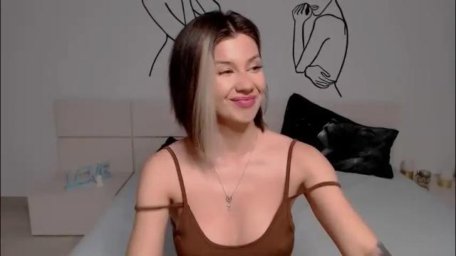 Image 8 of foxydevilish Stream on Chaturbate on 21 days ago