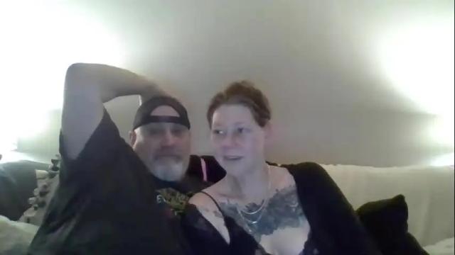 Image 3 of foxyfang Stream on Chaturbate on 8 days ago