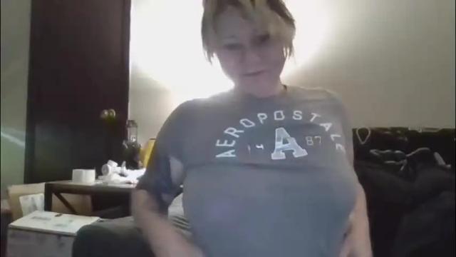 Image 10 of foxyfang Stream on Chaturbate on 1 month ago