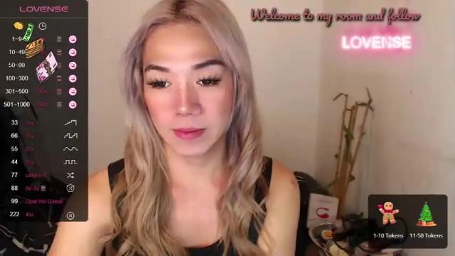 Image 7 of foxyinnocentstar Stream on Chaturbate on 14 months ago