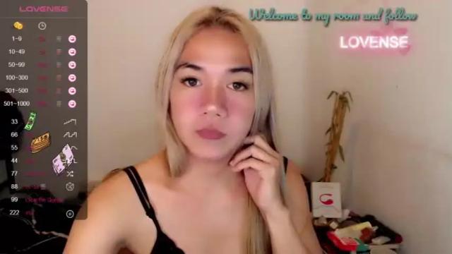 Image 11 of foxyinnocentstar Stream on Chaturbate on 14 months ago