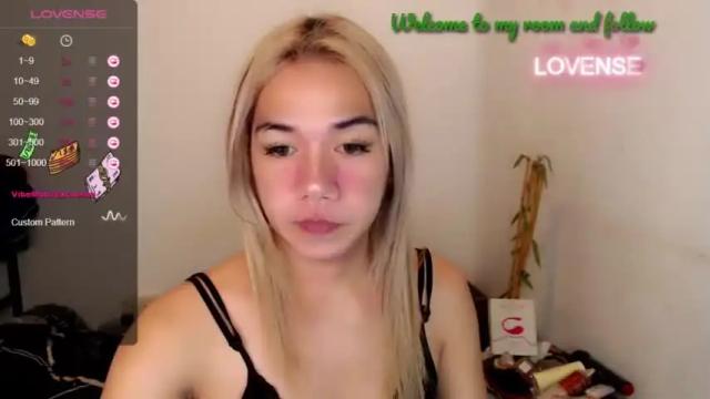Image 7 of foxyinnocentstar Stream on Chaturbate on 14 months ago