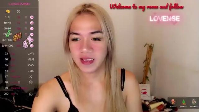 Image 8 of foxyinnocentstar Stream on Chaturbate on 14 months ago