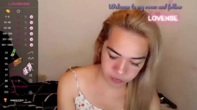 Image 12 of foxyinnocentstar Stream on Chaturbate on 14 months ago