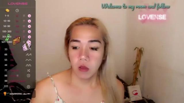 Image 3 of foxyinnocentstar Stream on Chaturbate on 14 months ago