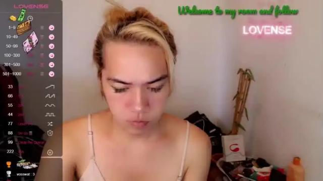 Image 11 of foxyinnocentstar Stream on Chaturbate on 14 months ago