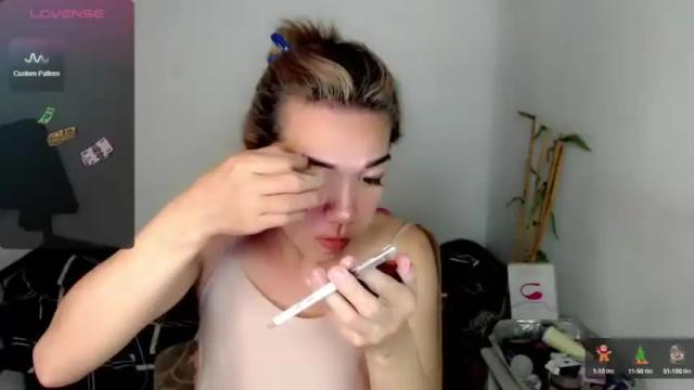 Image 11 of foxyinnocentstar Stream on Chaturbate on 13 months ago