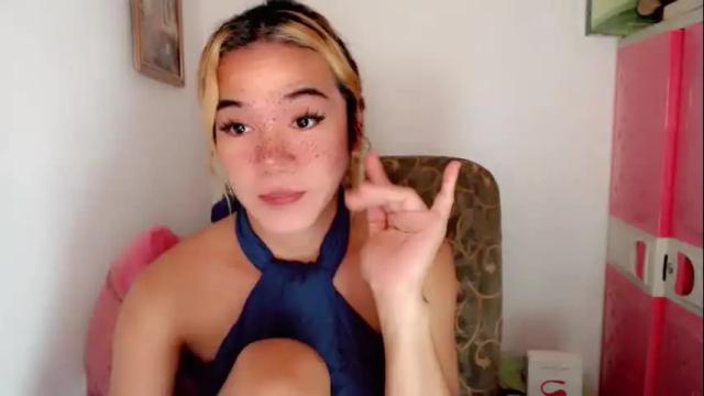 Image 6 of foxyinnocentstar Stream on Chaturbate on 1 month ago