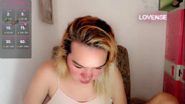 Image 11 of foxyinnocentstar Stream on Chaturbate on 28 days ago