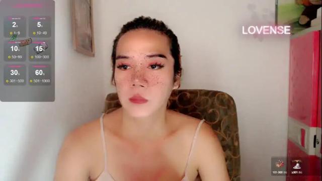 Image 2 of foxyinnocentstar Stream on Chaturbate on 28 days ago