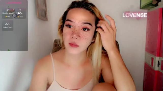 Image 6 of foxyinnocentstar Stream on Chaturbate on 28 days ago