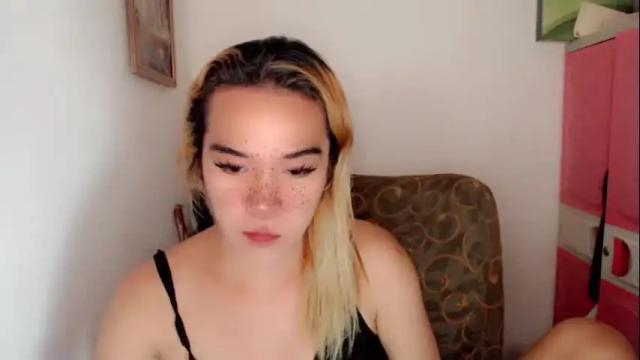 Image 3 of foxyinnocentstar Stream on Chaturbate on 4 days ago