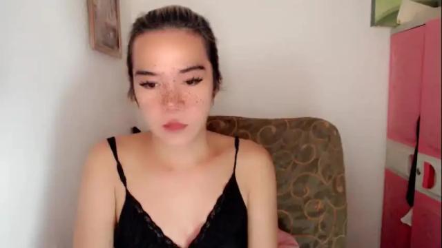 Image 7 of foxyinnocentstar Stream on Chaturbate on 4 days ago