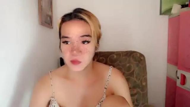 Image 10 of foxyinnocentstar Stream on Chaturbate on 2 months ago